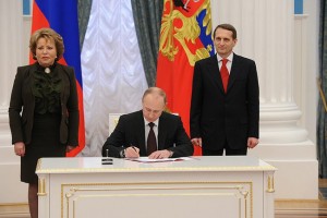 2014 03 18 Ceremony_signing_the_laws_on_admitting_Crimea_and_Sevastopol_to_the_Russian_Federation
